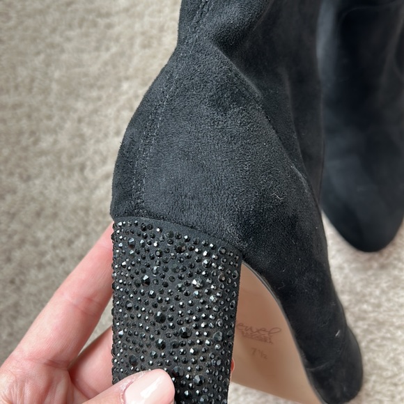 Jewel Badgley Mischka Booties - Picture 9 of 12